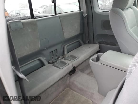 ✅ 2006 Toyota Tacoma X-Runner • VIN: 5TETU22N46Z289396 • Lot: 85937844. Wystawiony na Copart z przebiegiem 237 744 mil. Bezpłatny archiwum sprzedaży aukcyjnych z USA i szczegółowy raport historii pojazdu na DreamBid. Zdjęcie 10.