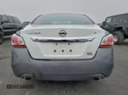 ✅ 2015 Nissan Altima 2.5 • VIN: 1N4AL3AP6FC462133 • Lot: 94143925. Listed on Copart with 197,965 mi. Free auction sales archive from the USA and detailed vehicle history report at DreamBid. Image 6.