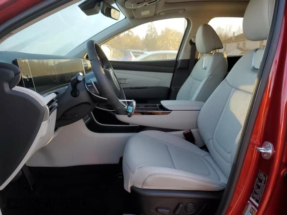 ✅ 2025 Hyundai Tucson Limited • VIN: 5NMJECDE5SH462585 • Lot: 80458534. Wystawiony na Copart z przebiegiem 820 mil. Bezpłatny archiwum sprzedaży aukcyjnych z USA i szczegółowy raport historii pojazdu na DreamBid. Zdjęcie 7.