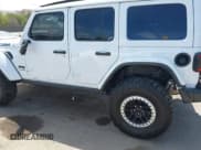 ✅ 2021 Jeep Wrangler Unlimited Willys • VIN: 1C4HJXDN7MW665690 • Lot: 43040841. Wystawiony na IAAI z przebiegiem 47 706 mil. Bezpłatny archiwum sprzedaży aukcyjnych z USA i szczegółowy raport historii pojazdu na DreamBid. Zdjęcie 14.