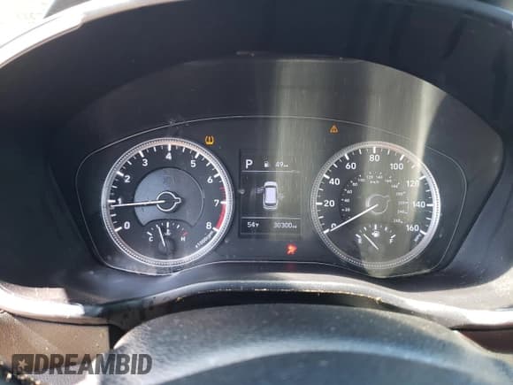 ✅ 2020 Hyundai Santa Fe SE • VIN: 5NMS2CAD8LH245350 • Lot: 47777883. Wystawiony na Copart z przebiegiem 30 300 mil. Bezpłatny archiwum sprzedaży aukcyjnych z USA i szczegółowy raport historii pojazdu na DreamBid. Zdjęcie 9.