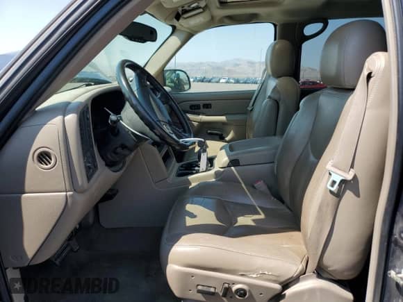 ✅ 2005 Chevrolet Silverado 1500 Z71 • VIN: 2GCEK13T851356381 • Lot: 68854844. Wystawiony na Copart z przebiegiem 172 306 mil mil. Skorzystaj z bezpłatnego archiwum sprzedaży aukcyjnych z USA i zobacz szczegółowy raport historii pojazdu na DreamBid. Zdjęcie 7.