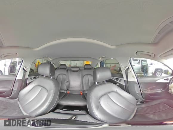 ✅ 2014 Audi A6 Premium Plus • VIN: WAUGFAFC5EN045821 • Лот: 83846315. Опубликован ранее на Copart с пробегом 111 450 миль. Бесплатный доступ к архиву аукционных продаж из США и подробный отчёт об истории автомобиля на DreamBid. Изображение 14.