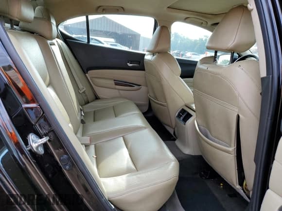 ✅ 2017 Acura TLX • VIN: 19UUB1F37HA009403 • Lot: 83943435. Listed on Copart with 191,521 mi. Free auction sales archive from the USA and detailed vehicle history report at DreamBid. Image 10.