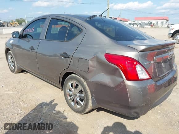 ✅ 2015 Nissan Versa S • VIN: 3N1CN7APXFL818935 • Лот: 43192615. Опубликован ранее на IAAI с пробегом 161 061 миль. Бесплатный доступ к архиву аукционных продаж из США и подробный отчёт об истории автомобиля на DreamBid. Изображение 3.