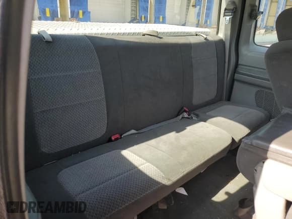 ✅ 2002 Ford F-250 XL • VIN: 1FTNX21L32EC43555 • Lot: 56027265. Listed on Copart with 363,334 mi. Free auction sales archive from the USA and detailed vehicle history report at DreamBid. Image 10.