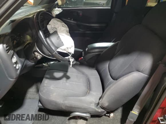 ✅ 2004 Chevrolet S-10 LS • VIN: 1GCDT13X44K123785 • Лот: 84936444. Опубликован ранее на Copart с пробегом 71 375 миль. Бесплатный доступ к архиву аукционных продаж из США и подробный отчёт об истории автомобиля на DreamBid. Изображение 7.