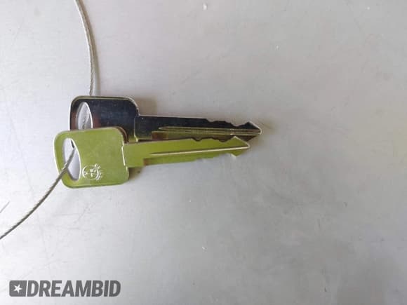 ✅ 1998 Ford F-250 • VIN: 1FTPF27M7WKC04485 • Lot: 42590365. Wystawiony na IAAI z przebiegiem 80 780 mil. Bezpłatny archiwum sprzedaży aukcyjnych z USA i szczegółowy raport historii pojazdu na DreamBid. Zdjęcie 11.