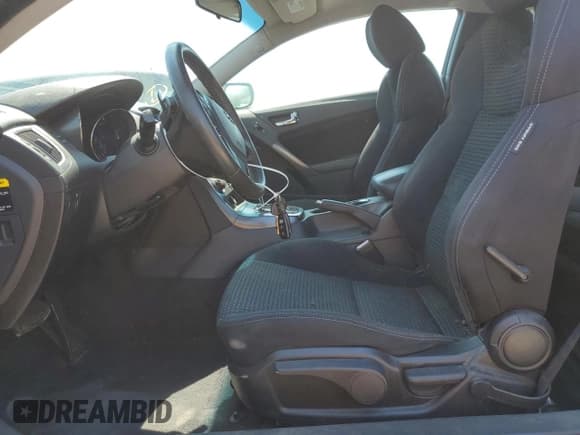 ✅ 2011 Hyundai Genesis Coupe • VIN: KMHHT6KD2BU058695 • Lot: 64566155. Wystawiony na Copart z przebiegiem 58 697 mil. Bezpłatny archiwum sprzedaży aukcyjnych z USA i szczegółowy raport historii pojazdu na DreamBid. Zdjęcie 7.