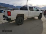 ✅ 2017 Chevrolet Silverado 2500HD LT • VIN: 1GC1KVEG3HF102838 • Лот: 90670405. Опубликован ранее на Copart с пробегом 117 870 миль. Бесплатный доступ к архиву аукционных продаж из США и подробный отчёт об истории автомобиля на DreamBid. Изображение 3.