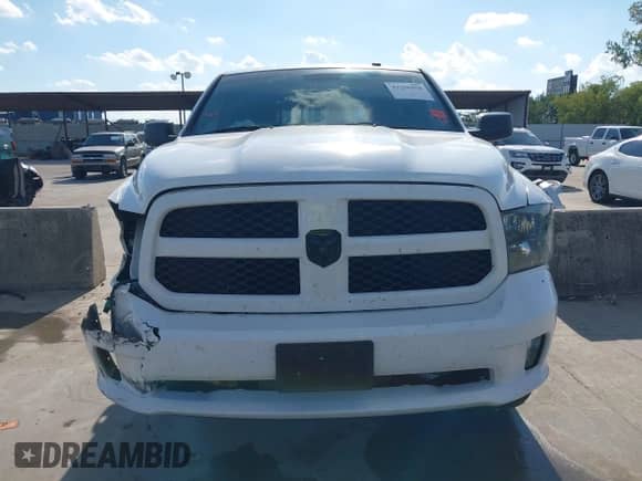2013 Ram 1500 Express z VIN 3C6JR6ATXDG508202, wystawiony jako IAAI lot #43296958 z przebiegiem 145 380 mil mil oraz . Historia ofert i sprzedaży dostępna na DreamBid. Obrazek 13.