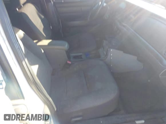 ✅ 2004 Ford Police Interceptor Base w/3.27 Axle • VIN: 2FAFP71W94X120846 • Lot: 43578760. Wystawiony na IAAI z przebiegiem 191 902 mil. Bezpłatny archiwum sprzedaży aukcyjnych z USA i szczegółowy raport historii pojazdu na DreamBid. Zdjęcie 5.