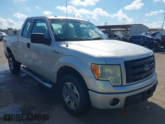 ✅ 2011 Ford F-150 XLT • VIN: 1FTEX1CM2BFA11250 • Лот: 43286962. Опубликован ранее на IAAI с пробегом 127 541 миль. Бесплатный доступ к архиву аукционных продаж из США и подробный отчёт об истории автомобиля на DreamBid. Изображение 1.
