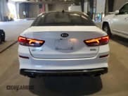 ✅ 2019 Kia Optima SX • VIN: 5XXGV4L25KG304611 • Lot: 80514175. Wystawiony na Copart z przebiegiem 77 361 mil. Bezpłatny archiwum sprzedaży aukcyjnych z USA i szczegółowy raport historii pojazdu na DreamBid. Zdjęcie 6.