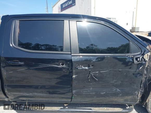 ✅ 2021 Chevrolet Silverado 1500 RST • VIN: 1GCUYEEDOMZ414772 • Lot: 42694482. Wystawiony na IAAI z przebiegiem 47 696 mil. Bezpłatny archiwum sprzedaży aukcyjnych z USA i szczegółowy raport historii pojazdu na DreamBid. Zdjęcie 13.