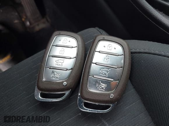 ✅ 2020 Hyundai Tucson Ultimate • VIN: KM8J3CAL8LU183808 • Lot: 40449109. Listed on IAAI with 34,368 mi. Free auction sales archive from the USA and detailed vehicle history report at DreamBid. Image 11.