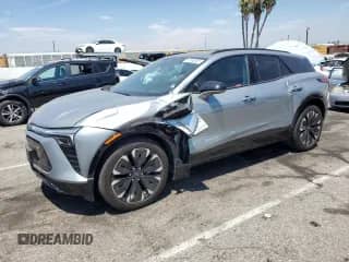 2024 Chevrolet Blazer EV eAWD RS z VIN 3GNKDCRJ0RS164355, wystawiony jako Copart lot #67246365 z przebiegiem 16 306 mil mil oraz Szkoda całkowita • Salvage title. Historia ofert i sprzedaży dostępna na DreamBid. Obrazek 1.