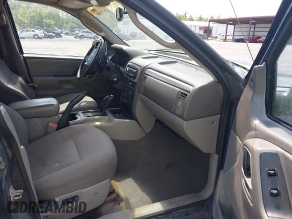 ✅ 2002 Jeep Grand Cherokee Laredo • VIN: 1J4GW48N02C188096 • Lot: 42875094. Listed on IAAI with 161,210 mi. Free auction sales archive from the USA and detailed vehicle history report at DreamBid. Image 5.