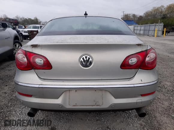 ✅ 2009 Volkswagen CC 4Motion • VIN: WVWGU73CX9E552848 • Lot: 78878774. Wystawiony na Copart z przebiegiem 159 855 mil. Bezpłatny archiwum sprzedaży aukcyjnych z USA i szczegółowy raport historii pojazdu na DreamBid. Zdjęcie 6.