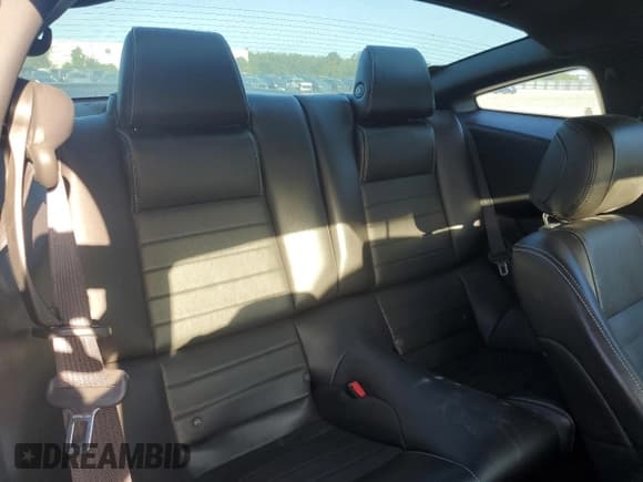 ✅ 2014 Ford Mustang V6 • VIN: 1ZVBP8AM5E5309720 • Лот: 80611155. Опубликован ранее на Copart с пробегом 122 023 миль. Бесплатный доступ к архиву аукционных продаж из США и подробный отчёт об истории автомобиля на DreamBid. Изображение 10.