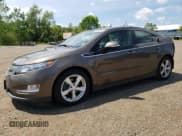 ✅ 2015 Chevrolet Volt • VIN: 1G1RA6E41FU110293 • Lot: 63398764. Wystawiony na Copart z przebiegiem 76 329 mil. Bezpłatny archiwum sprzedaży aukcyjnych z USA i szczegółowy raport historii pojazdu na DreamBid. Zdjęcie 1.