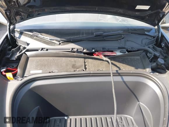 ✅ 2025 Tesla Model Y Long Range • VIN: 7SAYGDED0SA371231 • Lot: 43208101. Listed on IAAI with 7,636 mi. Free auction sales archive from the USA and detailed vehicle history report at DreamBid. Image 10.