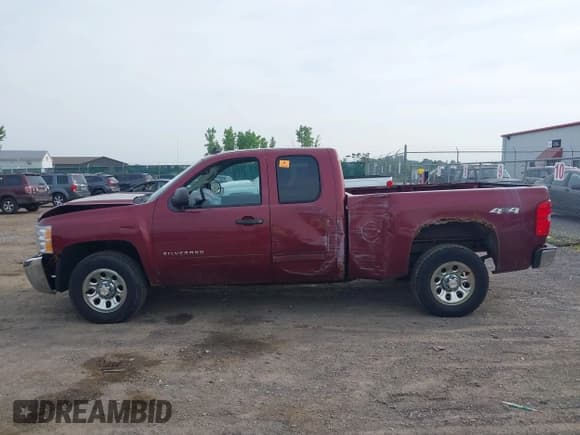 ✅ 2013 Chevrolet Silverado 1500 LS • VIN: 1GCRKREA9DZ294040 • Лот: 42695617. Опубликован ранее на IAAI с пробегом 166 705 миль. Бесплатный доступ к архиву аукционных продаж из США и подробный отчёт об истории автомобиля на DreamBid. Изображение 14.