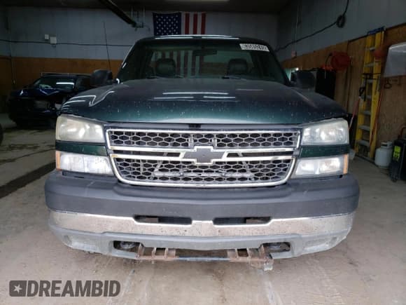 ✅ 2005 Chevrolet Silverado 3500 SRW Wrk Trk • VIN: 1GCHK34U15E297432 • Lot: 63585245. Listed on Copart with 151,746 mi. Free auction sales archive from the USA and detailed vehicle history report at DreamBid. Image 5.