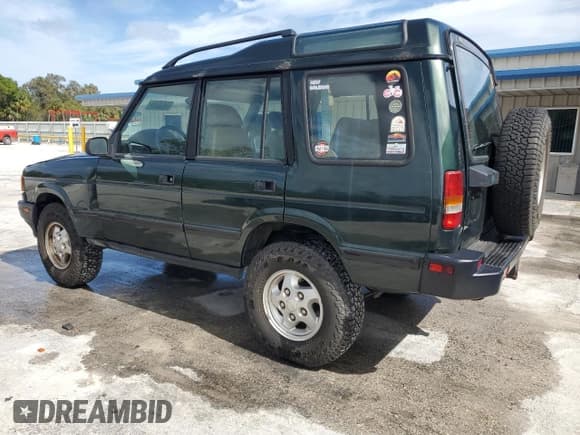 ✅ 1996 Land Rover Discovery SD • VIN: SALJY1243TA518081 • Лот: 79339284. Опубликован ранее на Copart с пробегом 234 588 миль. Бесплатный доступ к архиву аукционных продаж из США и подробный отчёт об истории автомобиля на DreamBid. Изображение 2.