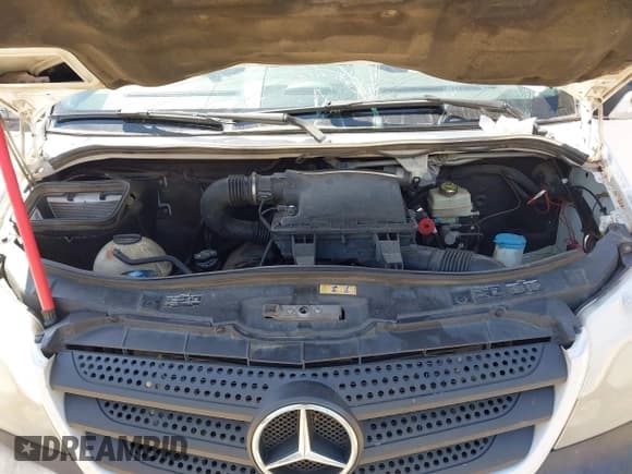 ✅ 2015 Mercedes-Benz Sprinter Cargo Worker • VIN: WD3PE8CD3FP150529 • Lot: 42234796. Listed on IAAI with 358,538 mi. Free auction sales archive from the USA and detailed vehicle history report at DreamBid. Image 10.