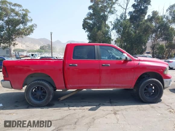 ✅ 2009 Dodge 1500 Laramie • VIN: 1D3HV13T79J504866 • Lot: 42598147. Wystawiony na IAAI z przebiegiem 186 243 mil. Bezpłatny archiwum sprzedaży aukcyjnych z USA i szczegółowy raport historii pojazdu na DreamBid. Zdjęcie 13.