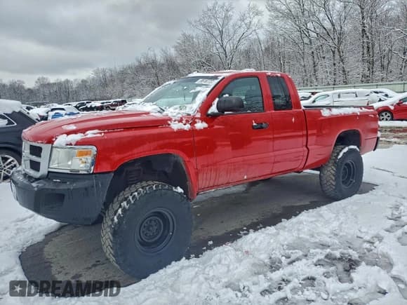 ✅ 2008 Dodge Dakota • VIN: 1D7HW62N88S551571 • Lot: 95187795. Listed on Copart with 135,431 mi. Free auction sales archive from the USA and detailed vehicle history report at DreamBid. Image 1.