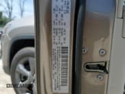 ✅ 2019 Jeep Cherokee Limited • VIN: 1C4PJMDNXKD116701 • Lot: 61015115. Listed on Copart with 31,572 mi. Free auction sales archive from the USA and detailed vehicle history report at DreamBid. Image 13.