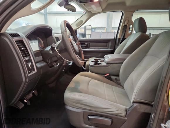 ✅ 2017 Ram 2500 Tradesman • VIN: 3C6UR5CJ1HG702447 • Lot: 71406845. Listed on Copart with 126,646 mi. Free auction sales archive from the USA and detailed vehicle history report at DreamBid. Image 7.