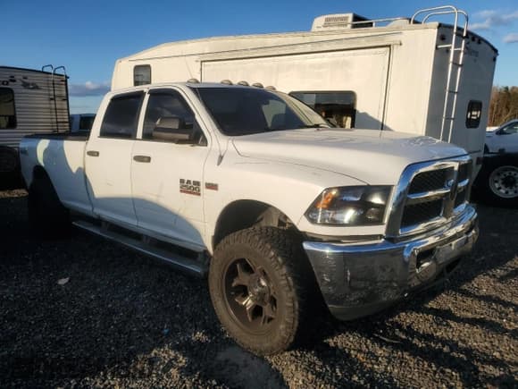 ✅ 2013 Ram 2500 Tradesman • VIN: 3C6TR5HT6DG606362 • Лот: 83099084. Опубликован ранее на Copart с пробегом 138 609 миль. Бесплатный доступ к архиву аукционных продаж из США и подробный отчёт об истории автомобиля на DreamBid. Изображение 4.