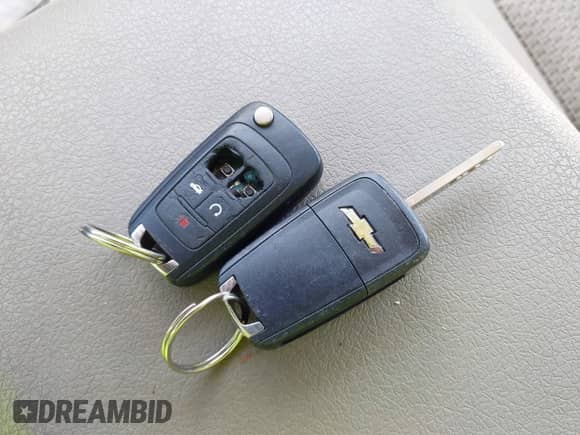 2015 Chevrolet Impala LTZ z VIN 2G1165S37F9108159, wystawiony jako IAAI lot #42697730 z przebiegiem 178 844 mil mil oraz . Historia ofert i sprzedaży dostępna na DreamBid. Obrazek 11.