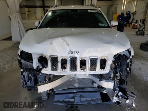 ✅ 2019 Jeep Cherokee Latitude Plus • VIN: 1C4PJMLB7KD212678 • Lot: 70056265. Wystawiony na Copart z przebiegiem 52 253 mil. Bezpłatny archiwum sprzedaży aukcyjnych z USA i szczegółowy raport historii pojazdu na DreamBid. Zdjęcie 5.