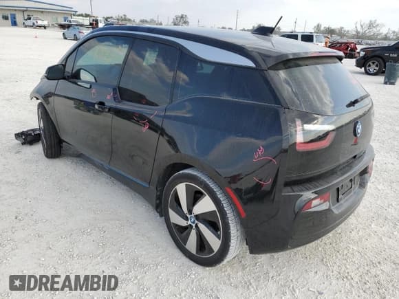✅ 2018 BMW i3 • VIN: WBY7Z2C58JVB88621 • Лот: 42405363. Опубликован ранее на Copart с пробегом 18 043 миль. Бесплатный доступ к архиву аукционных продаж из США и подробный отчёт об истории автомобиля на DreamBid. Изображение 2.