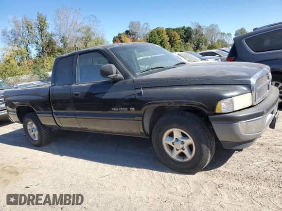 2001 Dodge 1500 z VIN 3B7HC13Y31G199091, wystawiony jako Copart lot #74186904 z przebiegiem 140 674 mil mil oraz Czysty tytuł • Clean title. Historia ofert i sprzedaży dostępna na DreamBid. Obrazek 4.