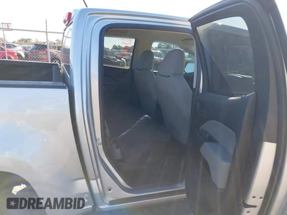 ✅ 2020 Chevrolet Colorado 4WD Work Truck • VIN: 1GCGTBENXL1205894 • Lot: 41058177. Listed on IAAI with 61,374 mi. Free auction sales archive from the USA and detailed vehicle history report at DreamBid. Image 8.