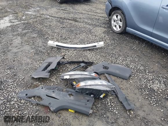 ✅ 2011 Lexus RX 350 • VIN: JTJBK1BAXB2012403 • Lot: 41480445. Wystawiony na IAAI z przebiegiem 107 147 mil. Bezpłatny archiwum sprzedaży aukcyjnych z USA i szczegółowy raport historii pojazdu na DreamBid. Zdjęcie 12.