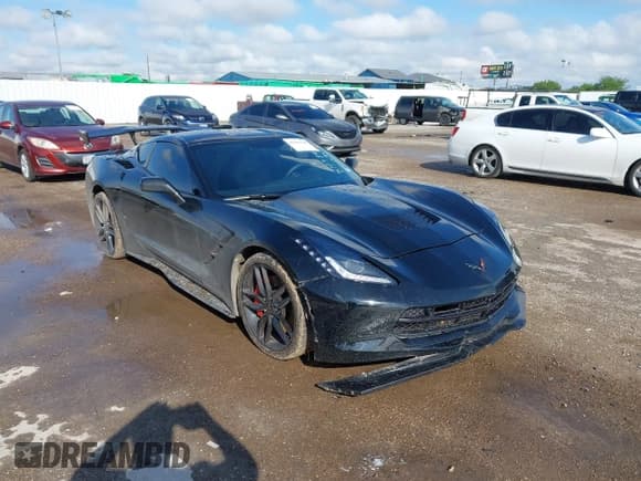 ✅ 2016 Chevrolet Corvette Z51 2LT • VIN: 1G1YK2D71G5120055 • Lot: 42383348. Listed on IAAI with 17,886 mi. Free auction sales archive from the USA and detailed vehicle history report at DreamBid. Image 1.