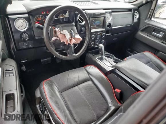 ✅ 2014 Ford F-150 XL • VIN: 1FTMF1CT3EFA49192 • Lot: 66476405. Wystawiony na Copart z przebiegiem 46 371 mil. Bezpłatny archiwum sprzedaży aukcyjnych z USA i szczegółowy raport historii pojazdu na DreamBid. Zdjęcie 8.