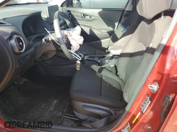 2022 Hyundai Kona SEL z VIN KM8K62AB8NU769571, wystawiony jako Copart lot #84854064 z przebiegiem 33 472 mil mil oraz Szkoda całkowita • Salvage title. Historia ofert i sprzedaży dostępna na DreamBid. Obrazek 7.