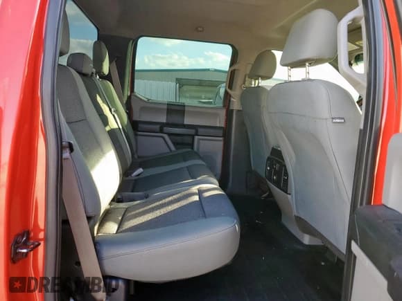 ✅ 2016 Ford F-150 XL • VIN: 1FTEW1CF7GKE23697 • Лот: 91630315. Опубликован ранее на Copart с пробегом 107 332 миль. Бесплатный доступ к архиву аукционных продаж из США и подробный отчёт об истории автомобиля на DreamBid. Изображение 10.