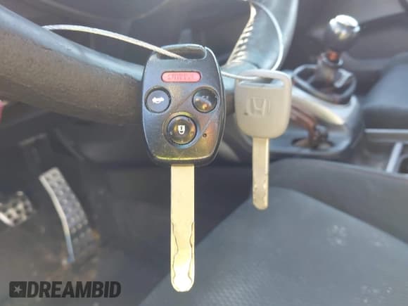 ✅ 2007 Honda Civic Si • VIN: 2HGFG21527H704137 • Lot: 43602046. Wystawiony na IAAI z przebiegiem 237 248 mil. Bezpłatny archiwum sprzedaży aukcyjnych z USA i szczegółowy raport historii pojazdu na DreamBid. Zdjęcie 11.