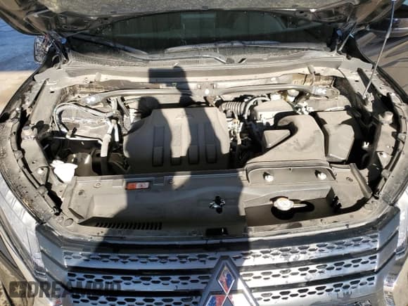 ✅ 2025 Mitsubishi Eclipse Cross SE • VIN: JA4ATWAA0SZ003849 • Lot: 91227195. Listed on Copart with 21,328 mi. Free auction sales archive from the USA and detailed vehicle history report at DreamBid. Image 11.