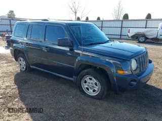 ✅ 2008 Jeep Patriot Sport • VIN: 1J8FF28W88D622372 • Лот: 43747236. Опубликован ранее на IAAI с пробегом 132 825 миль. Бесплатный доступ к архиву аукционных продаж из США и подробный отчёт об истории автомобиля на DreamBid. Изображение 1.