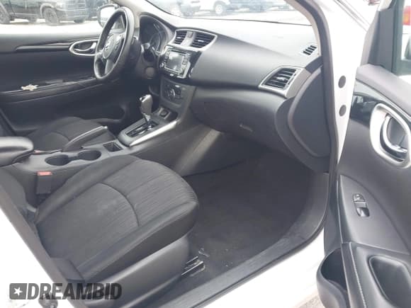 ✅ 2018 Nissan Sentra SV • VIN: 3N1AB7AP7JL661826 • Lot: 41964351. Listed on IAAI with 137,558 mi. Free auction sales archive from the USA and detailed vehicle history report at DreamBid. Image 5.