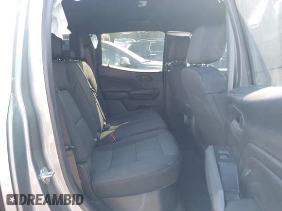 ✅ 2024 Chevrolet Colorado 4WD Trail Boss • VIN: 1GCPTEEK2R1284963 • Лот: 43131987. Опубликован ранее на IAAI с пробегом 4 658 миль. Бесплатный доступ к архиву аукционных продаж из США и подробный отчёт об истории автомобиля на DreamBid. Изображение 8.